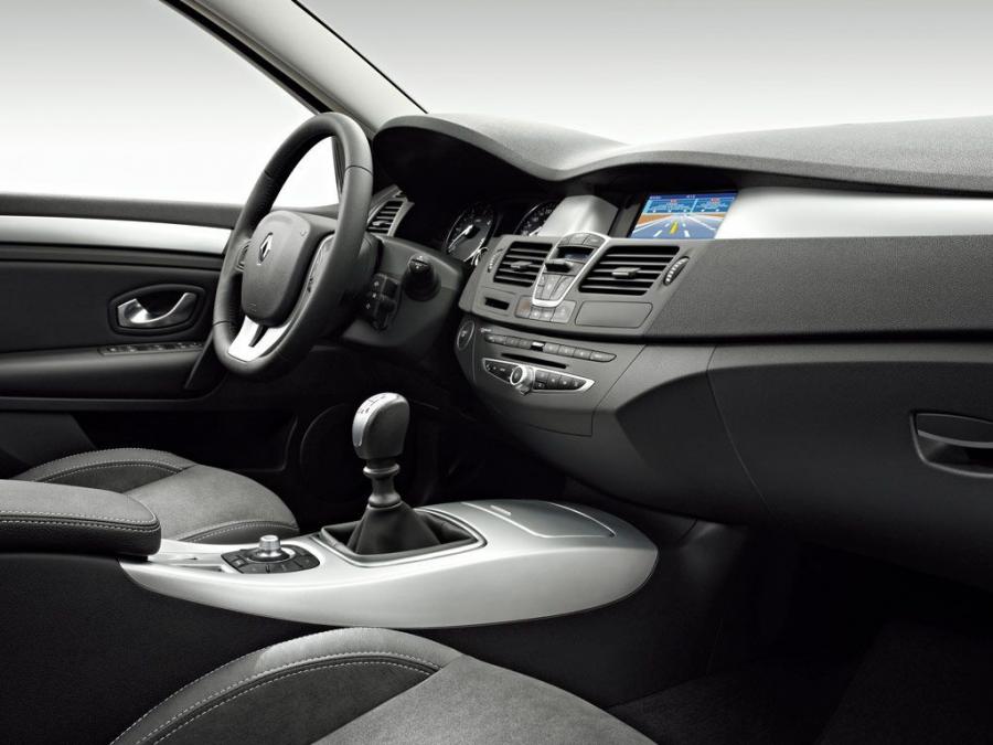  Renault Laguna III 2007 года  (фото 3 из 92)